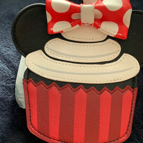 Minnie Mouse x loungefly  cupcakes coin purse - Picture 2 of 7
